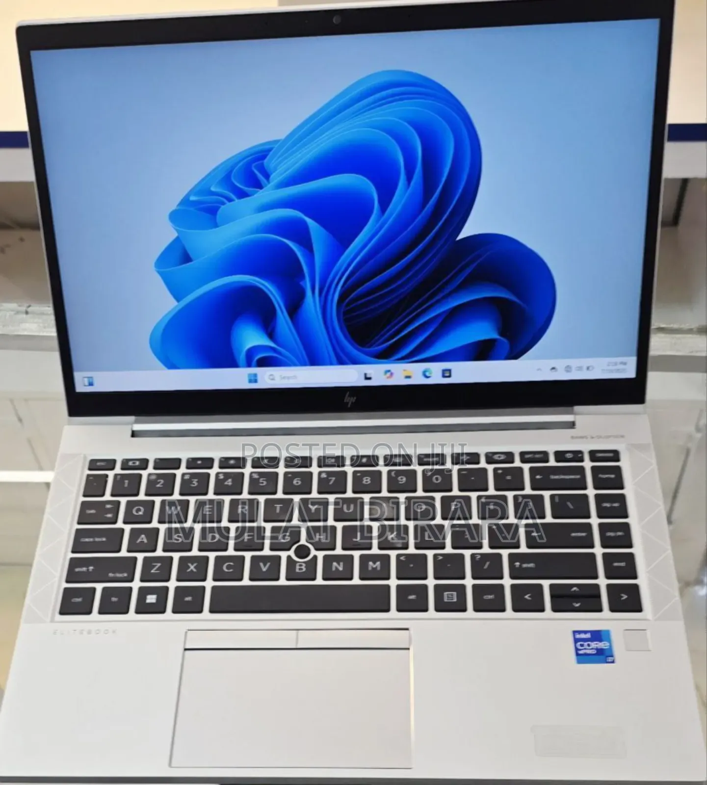 New Laptop HP EliteBook 840 G8 16GB Intel Core I7 SSD 512GB