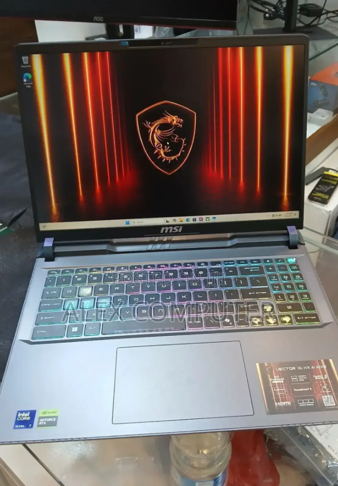 New Laptop MSI Vector 16 HX AI A2XWIG 16GB Intel Core Ultra 7 SSD 1T