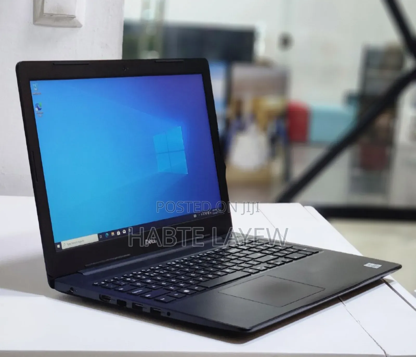 New Laptop Dell Vostro V13 8GB Intel Core I5 SSD 512GB