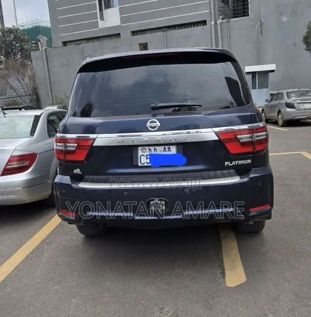 Nissan Patrol 2022 Blue