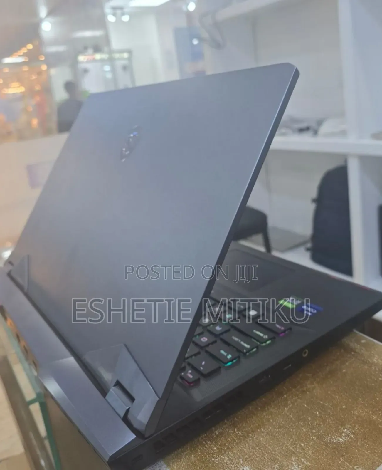 New Laptop MSI Raider GE76 12UGS 16GB Intel Core I9 SSD 1T