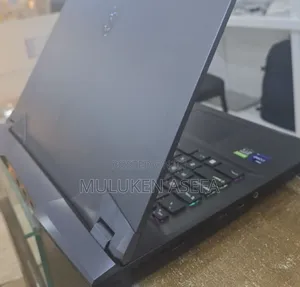 Photo - New Laptop MSI Raider GE76 12UGS 16GB Intel Core I9 SSD 1T