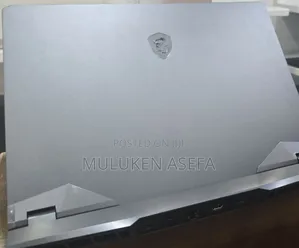 New Laptop MSI Raider GE76 12UGS 16GB Intel Core I9 SSD 1T
