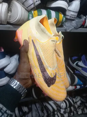 Photo - Mans Sports Shose