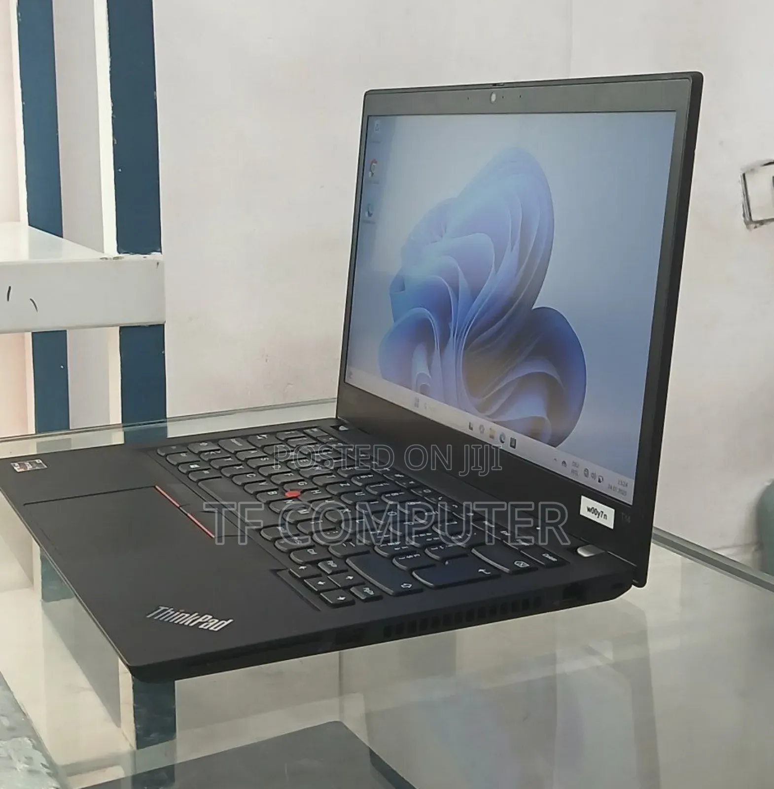 New Laptop Lenovo ThinkPad T14 24GB AMD Ryzen 5 SSD 128GB