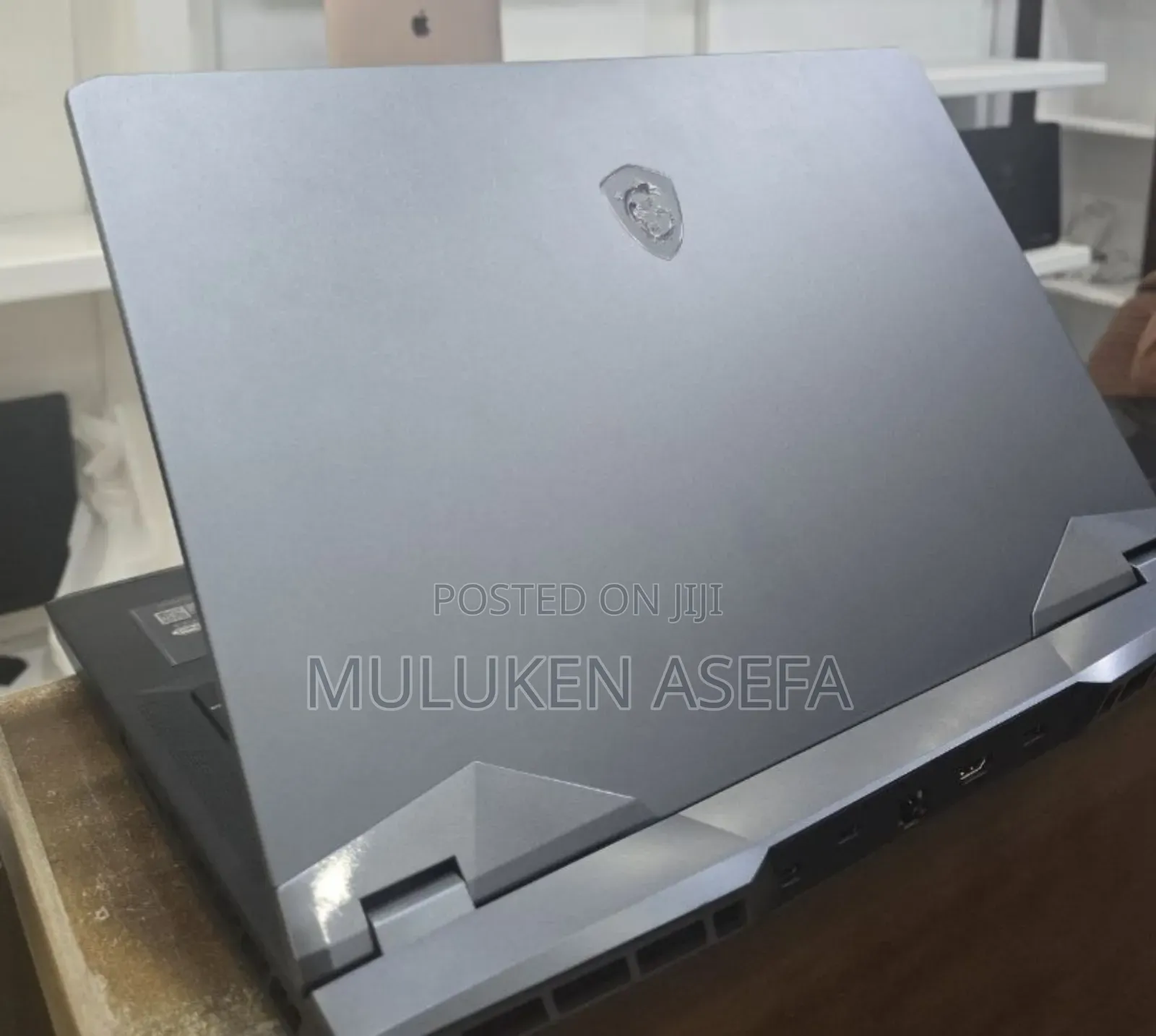 New Laptop MSI Raider GE76 12UGS 16GB Intel Core I9 SSD 1T