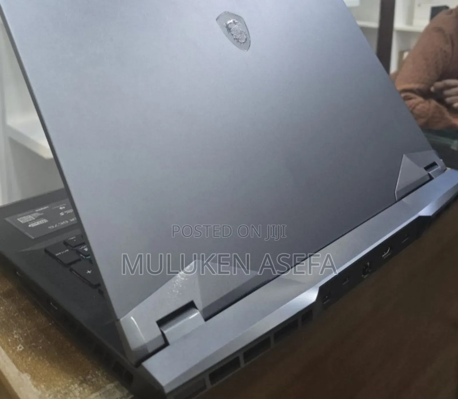 New Laptop MSI Raider GE76 12UGS 16GB Intel Core I9 SSD 1T