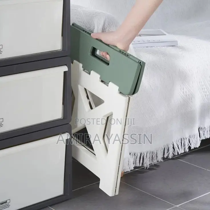 ተጣጣፊ ከወፍራም ፕላስቲክ የተሰራ