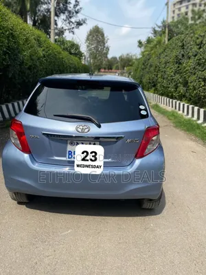 Toyota Yaris 2012 Blue