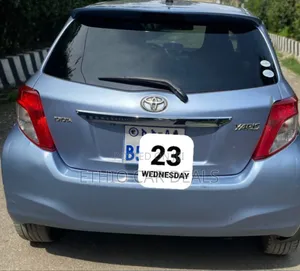 Toyota Yaris 2012 Blue