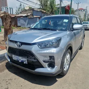 Toyota Raize 2022 Silver