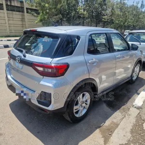 Toyota Raize 2022 Silver