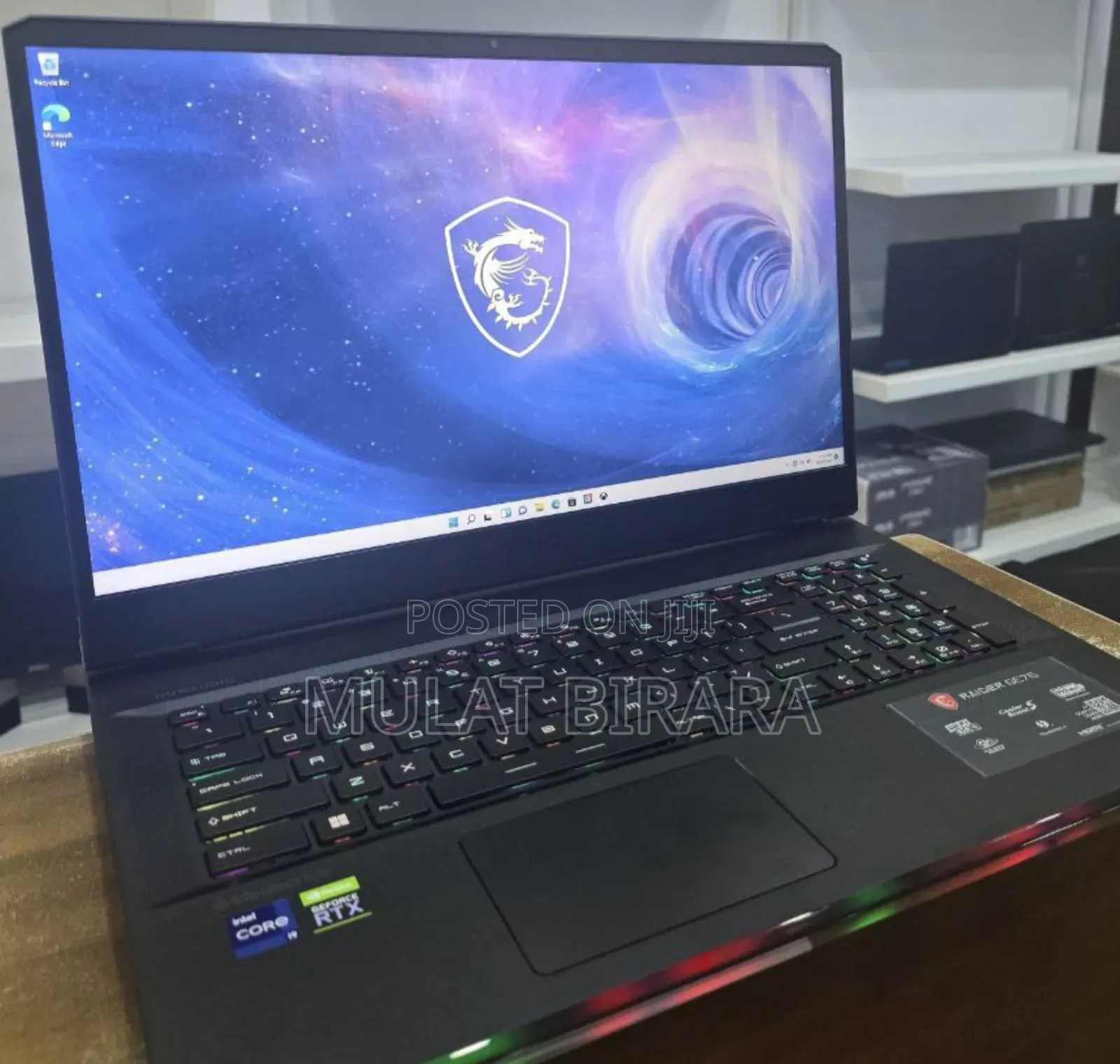New Laptop MSI Raider GE76 12UGS 16GB Intel Core I9 SSD 1T