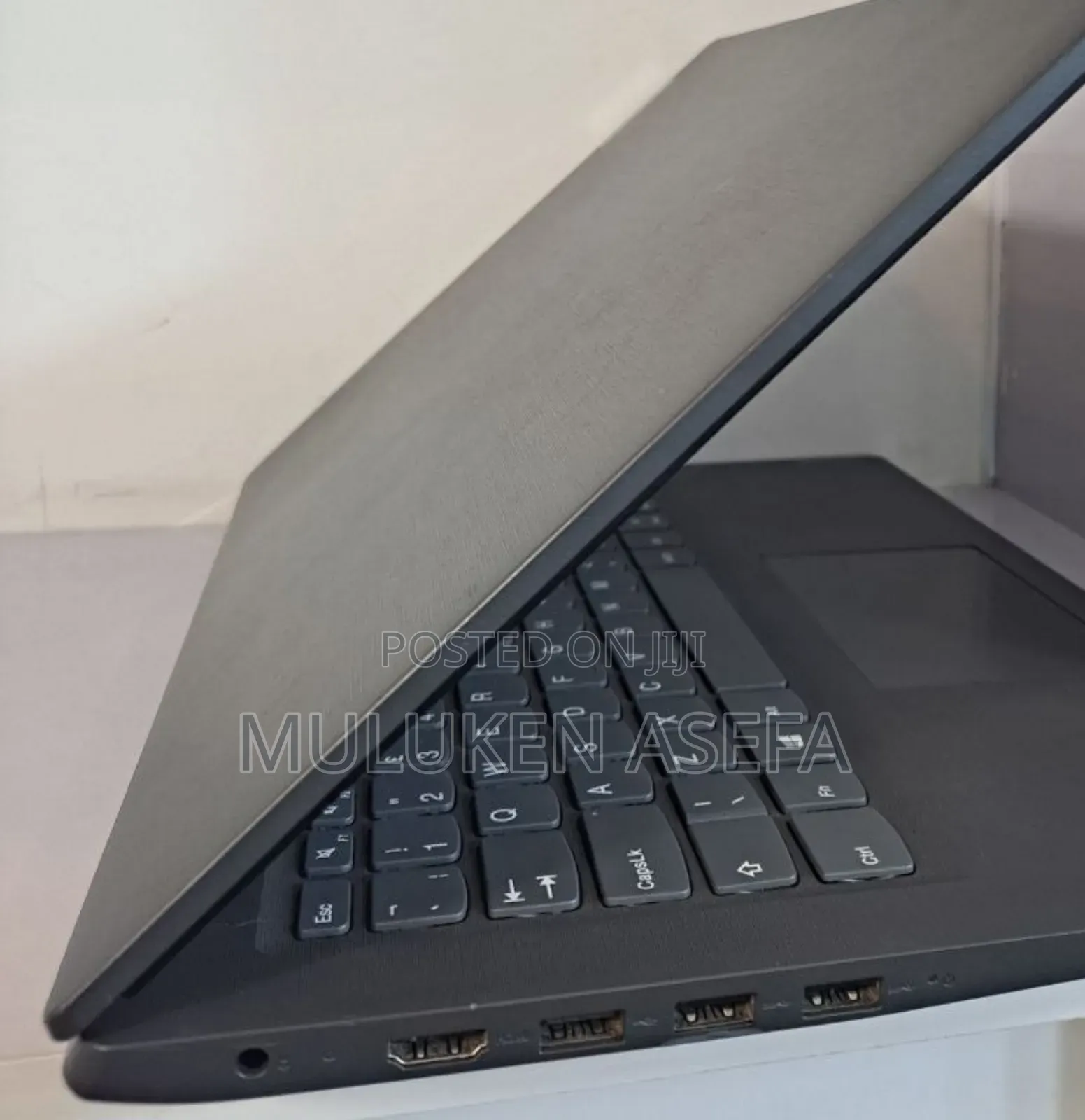 New Laptop Lenovo 4GB HDD 1T