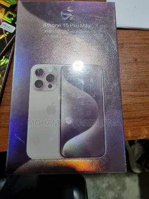 Photo - iPhone 15 Charger