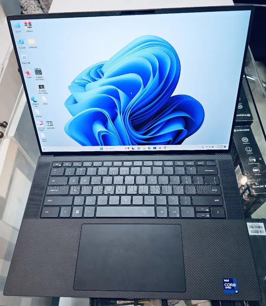 New Laptop Dell Precision 15 5540 32GB Intel Core I9 SSD 1T