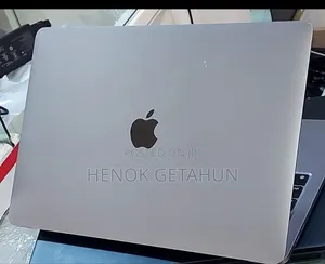 Photo - New Laptop Apple MacBook Pro 8GB Intel Core M2 SSD 256GB