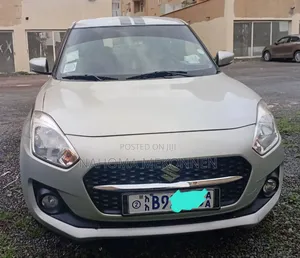 Photo - Suzuki Swift 2021 Silver