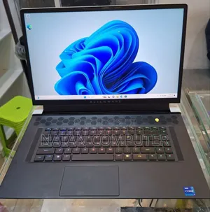 New Laptop Alienware M17x R2 32GB Intel Core I7 SSD 1T