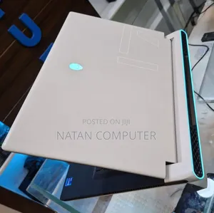 New Laptop Alienware M17x R2 32GB Intel Core I7 SSD 1T