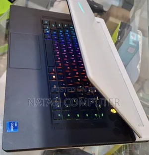 New Laptop Alienware M17x R2 32GB Intel Core I7 SSD 1T