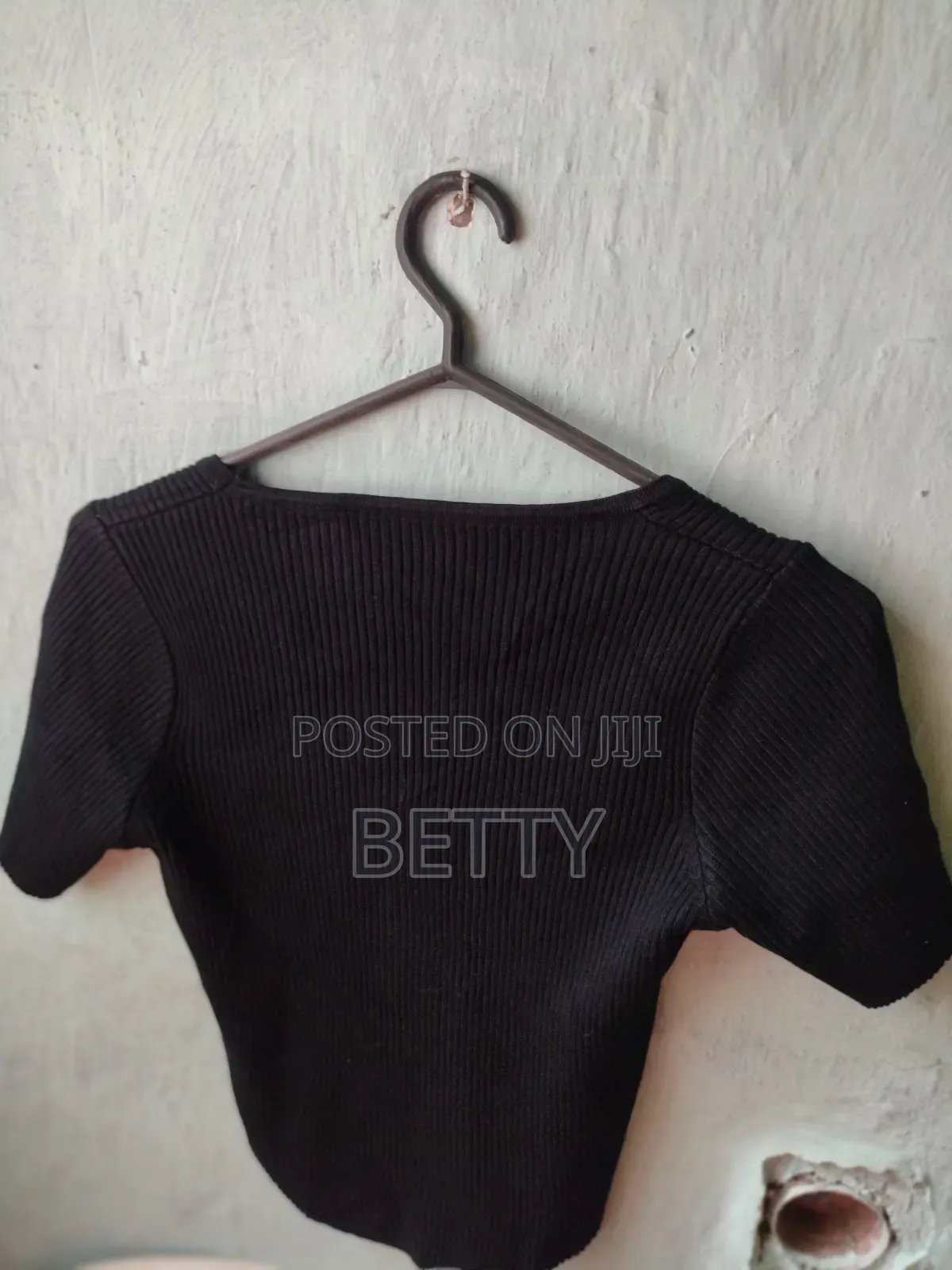 Seamless Black Fitted Top