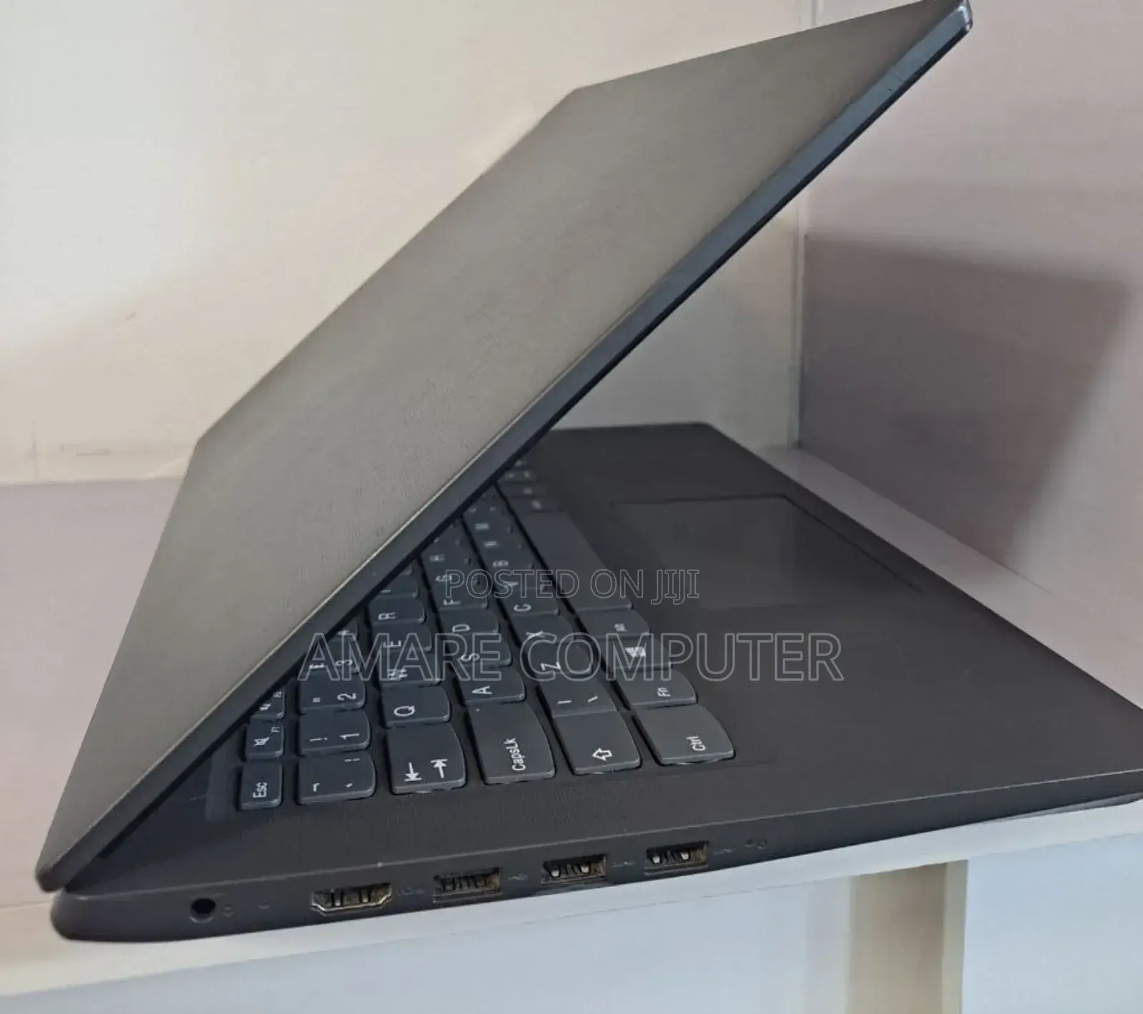Laptop Lenovo 4GB Intel Celeron HDD+SSD 1.5T