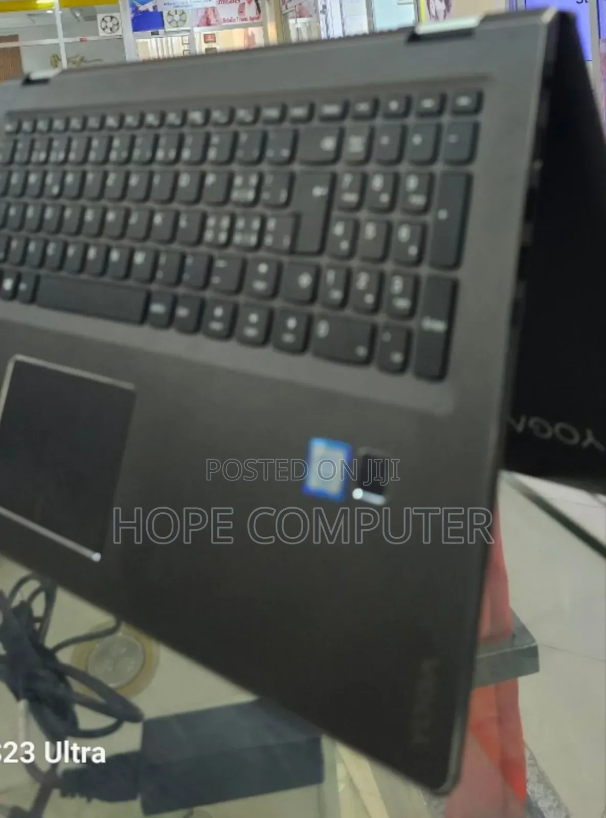 New Laptop Lenovo Yoga 330 8GB Intel Core I7 SSD 256GB