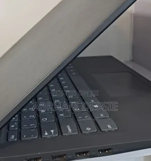 New Laptop Lenovo 4GB SSD 1T