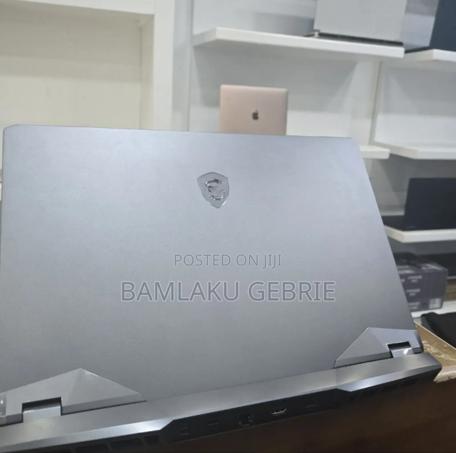 New Laptop MSI Raider GE76 12UGS 16GB Intel Core I9 SSD 1T