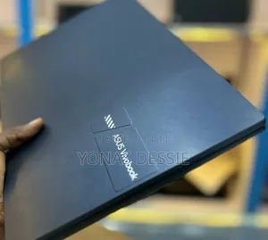 New Laptop Asus VivoBook 15 X505BA 16GB Intel Core I3 SSD 512GB