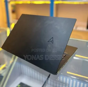 New Laptop Asus ZenBook 13 UX331UN 16GB AMD Ryzen 5 SSD 512GB