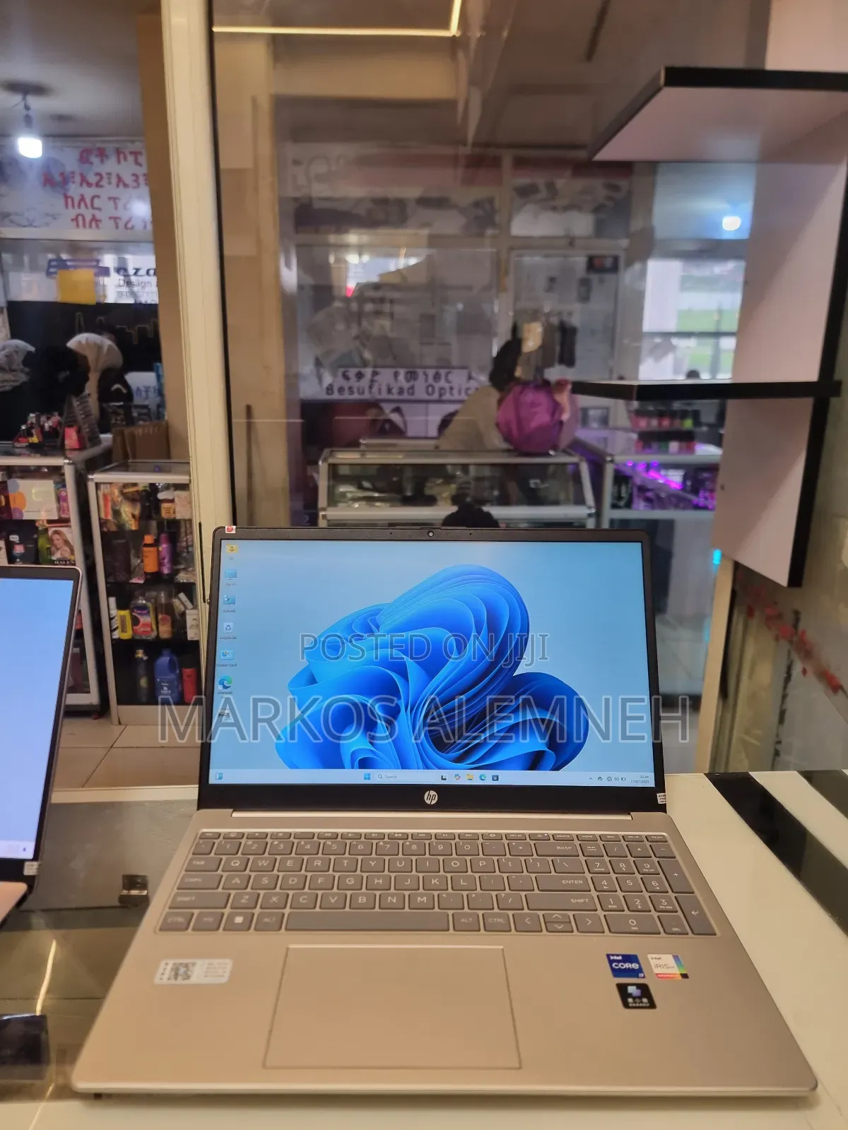 New Laptop HP Stream Notebook 16GB Intel Core I7 SSD 512GB