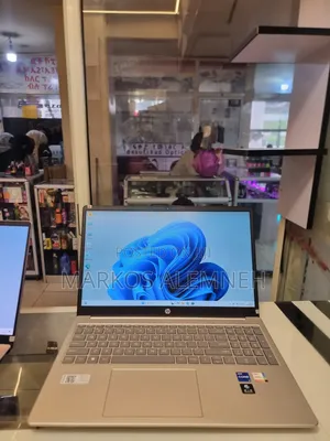 New Laptop HP Stream Notebook 16GB Intel Core I7 SSD 512GB