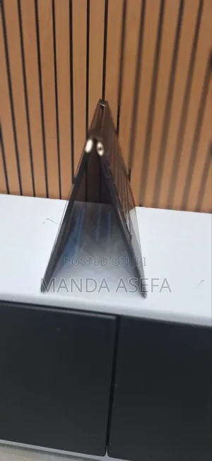 New Laptop HP Spectre 16GB Intel Core I5 SSD 1T