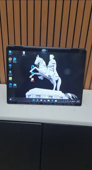 Photo - New Laptop HP Spectre 14 16GB Intel Core I5 SSD 512GB