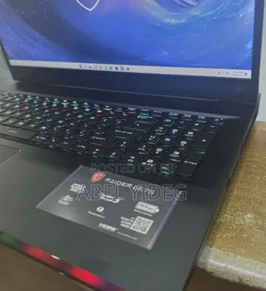 New Laptop MSI Raider GE76 12UGS 16GB Intel Core I9 SSD 1T