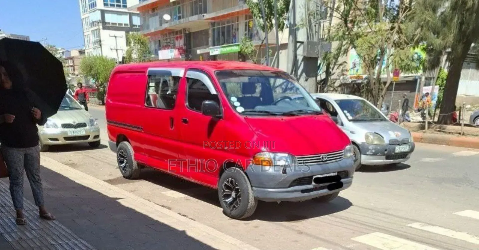 Toyota HiAce 2004 Red