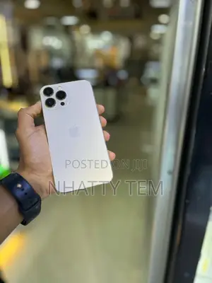Photo - Apple iPhone 13 Pro Max 128 GB Gold