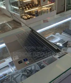 Photo - New Laptop HP Pavilion 15 16GB Intel Core I5 SSD 1T