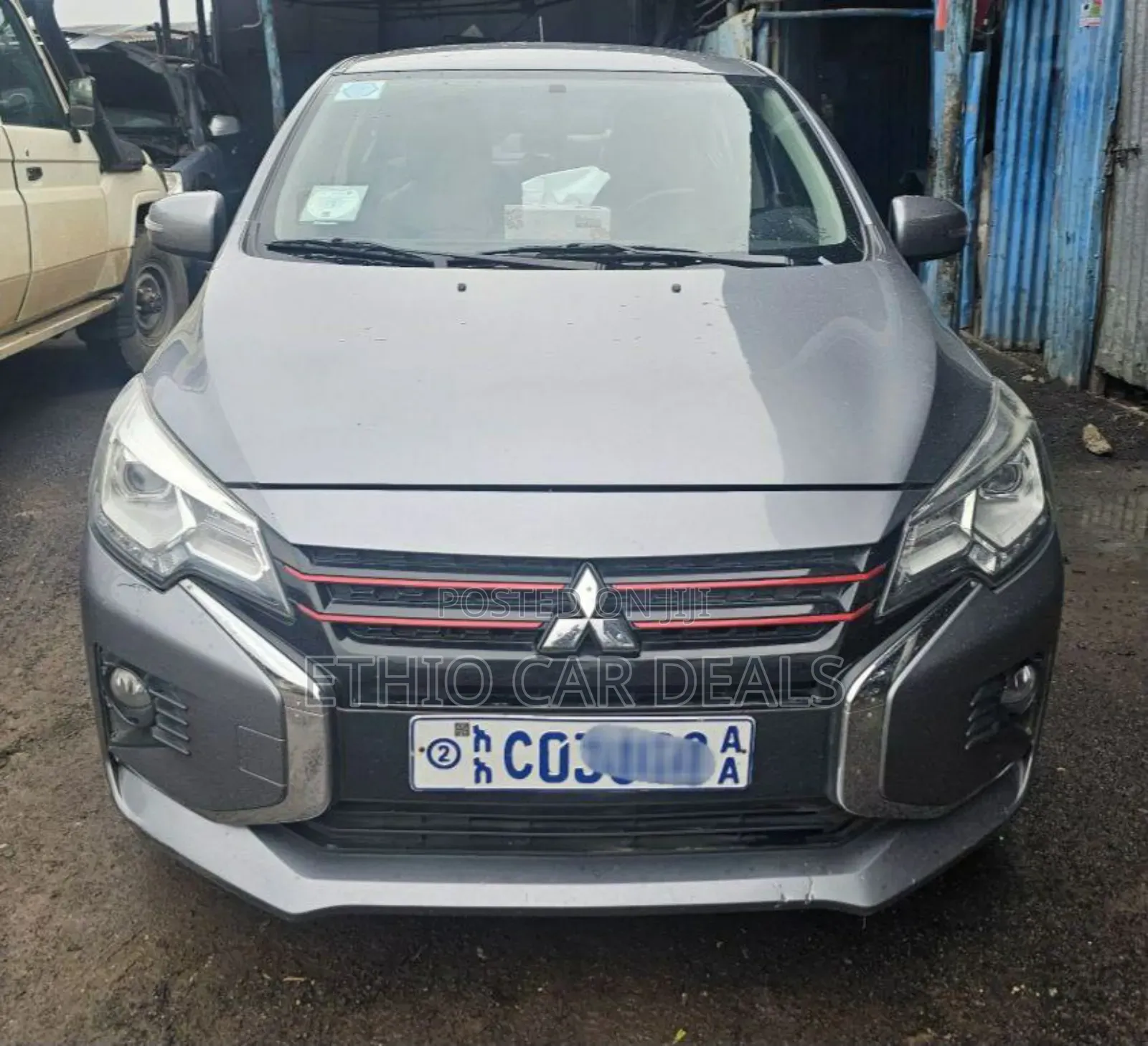 Mitsubishi Attrage 2021 Gray