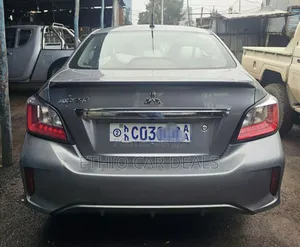 Mitsubishi Attrage 2021 Gray