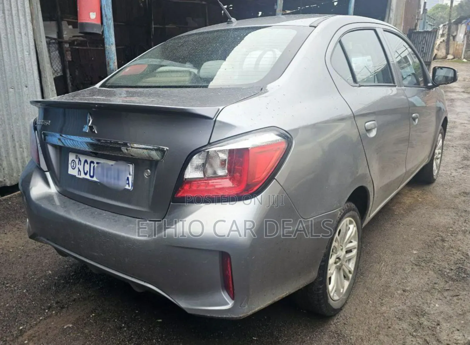 Mitsubishi Attrage 2021 Gray