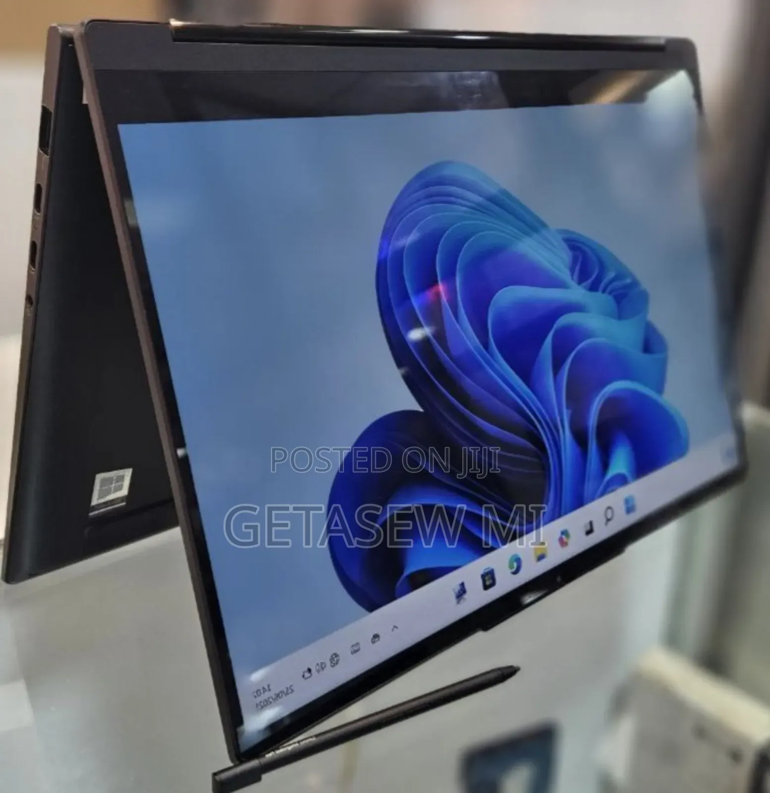 New Laptop Lenovo Yoga 9i 16GB Intel Core I7 SSD 512GB