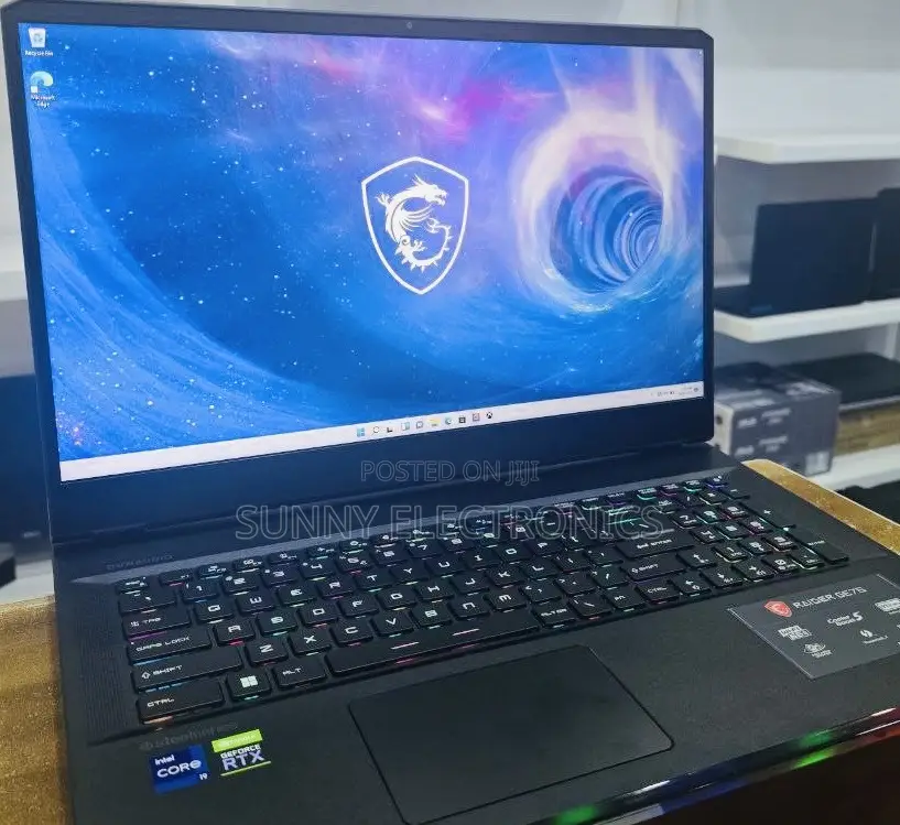 New Laptop MSI GP75 Leopard 16GB Intel Core I9 SSD 1T