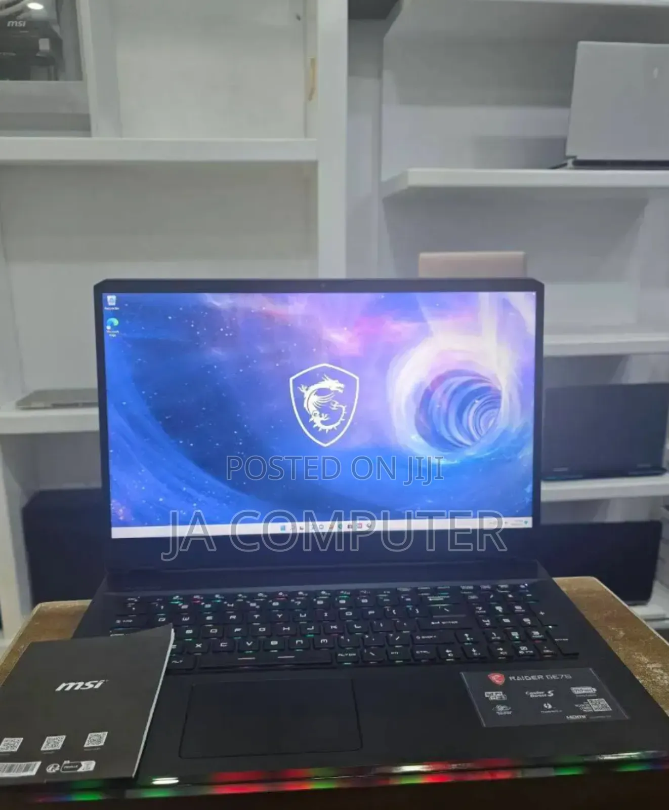 New Laptop MSI Raider GE76 12UGS 16GB Intel Core I9 SSD 1T