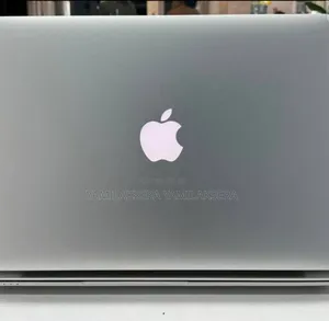 Photo - New Laptop Apple MacBook Air 2017 8GB Intel Core I7 SSD 256GB
