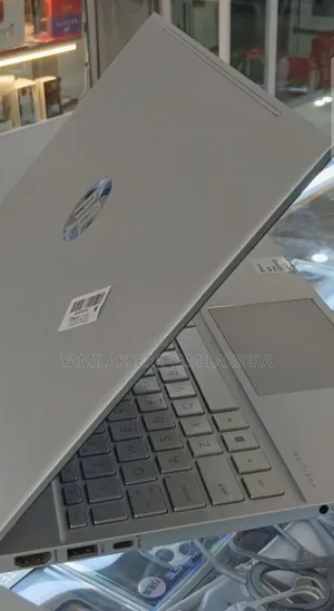 New Laptop HP Pavilion 15 16GB Intel Core I5 SSD 1T
