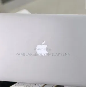 New Laptop Apple MacBook Pro 2015 8GB Intel Core I5 SSD 256GB