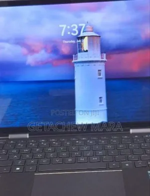 New Laptop HP Spectre 16GB Intel Core I5 SSD 1T